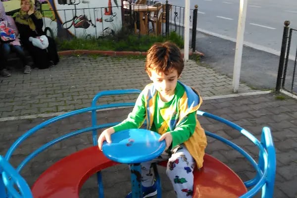 Uçan Halı Çocuk Parkı - Resim 4