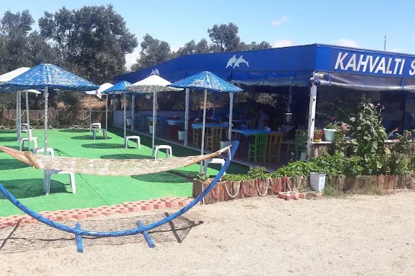 Emirhan Beach - Resim 3