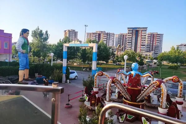 Şahinbey parkı lunapark - Resim 11