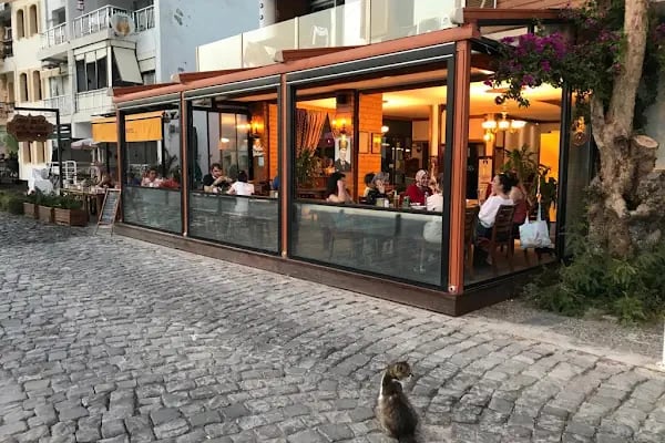 Foça Antik Otel - Resim 5