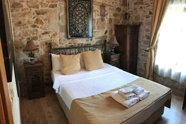 Foça Antik Otel - Resim 6