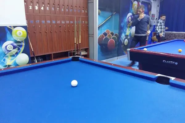 Meşhur O.Ç' nin Bilardo Salonu - Resim 15
