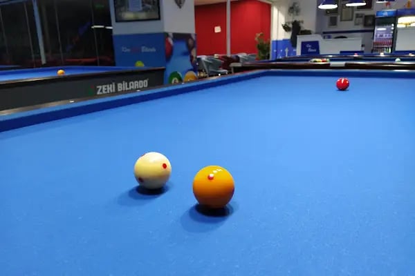 Meşhur O.Ç' nin Bilardo Salonu - Resim 17