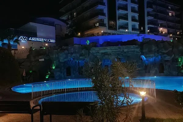 Another World -Luxury Residential Complex with Facilities - Resim 7