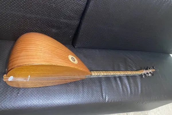 Serhat Müzik Evi-Müzik Aletleri-saz-bağlama-Gitar-Keman-piyano- bağcılar istabul - Resim 3