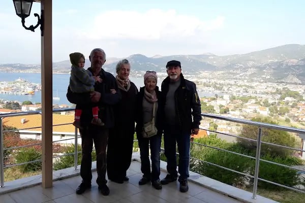 Foça Belediye Denizkent Sosyal Tesisi - Resim 17