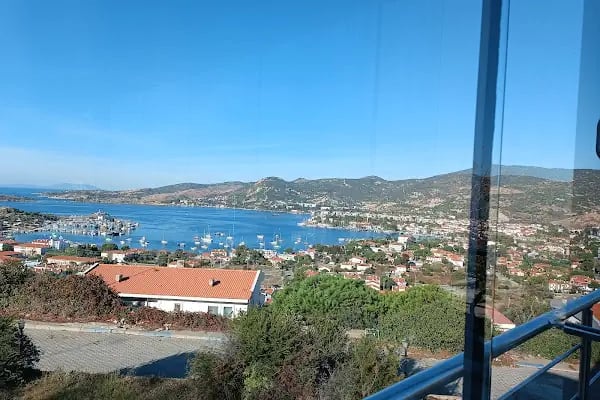 Foça Belediye Denizkent Sosyal Tesisi - Resim 2