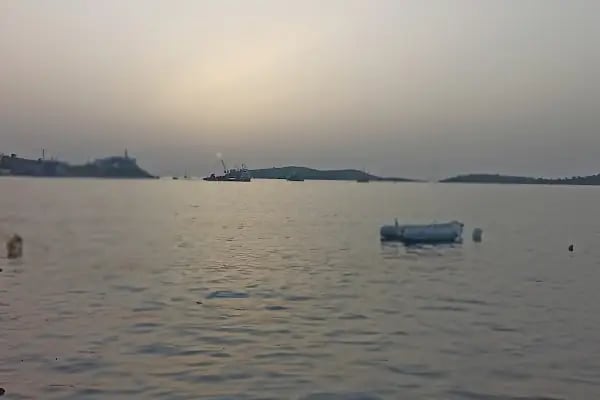 Foça Belediye Denizkent Sosyal Tesisi - Resim 13