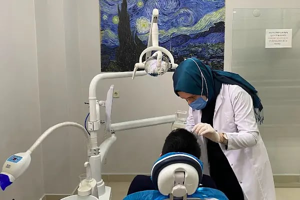 ÖZEL AB AĞIZ VE DIŞ SAĞLIĞI POLİKLİNİĞİ - Resim 19