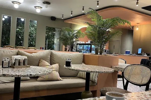 Emen's Hotel - Resim 11
