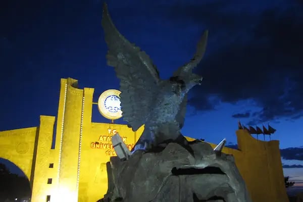 Atatürk Üniversitesi - Resim 4