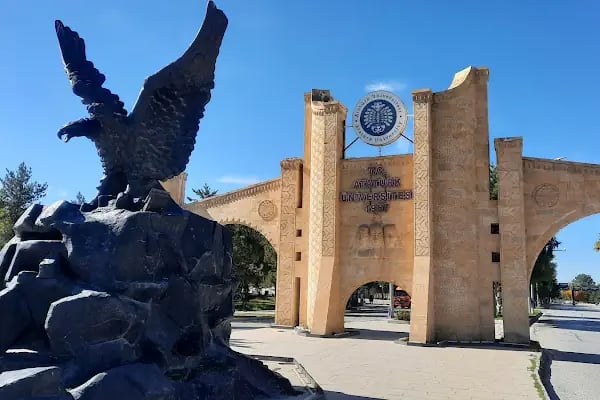 Atatürk Üniversitesi - Resim 2