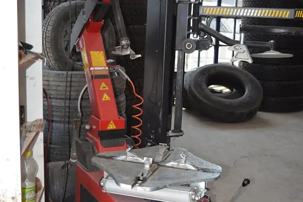 Balıkesir Lastikçi, Balkır Oto Lastik Tamir, Yol Yardımı ve Kaplama - Resim 7