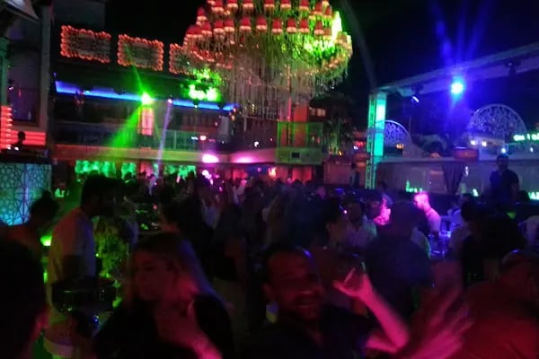The Central Bar - Resim 2