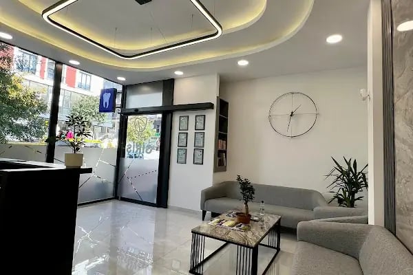 Özel 34 Ağız ve Diş Sağlığı Polikliniği | Avcılar Diş Hekimi | Diş Polikliniği | İmplant Tedavisi | Zirkonyum Kaplama - Resim 12
