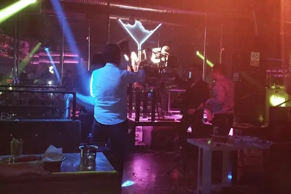 Contes Bar - Resim 7
