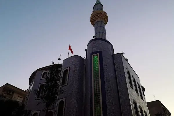 Güzelyalı Yeni Cami - Resim 2