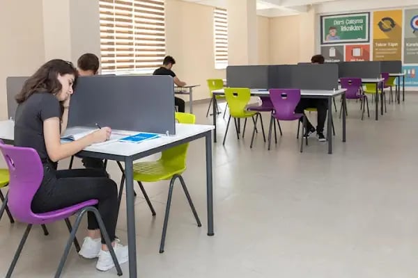Bayraklı Uğur Kurs - Resim 3