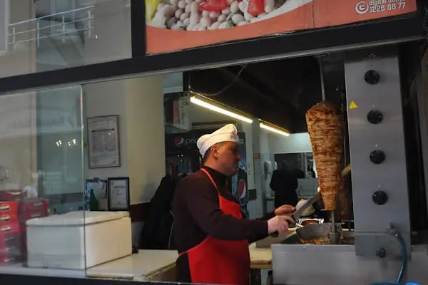 Güven Köfte Balık Lokantası - Resim 17
