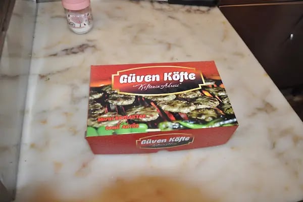 Güven Köfte Balık Lokantası - Resim 11