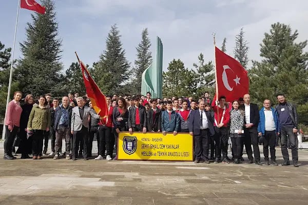Akşehir Ticaret Lisesi - Resim 11