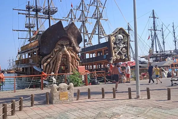 Alanya Marina - Alanya Yat Limanı - Resim 9
