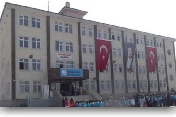 Osmangazi Ortaokulu Altındağ - Resim 19