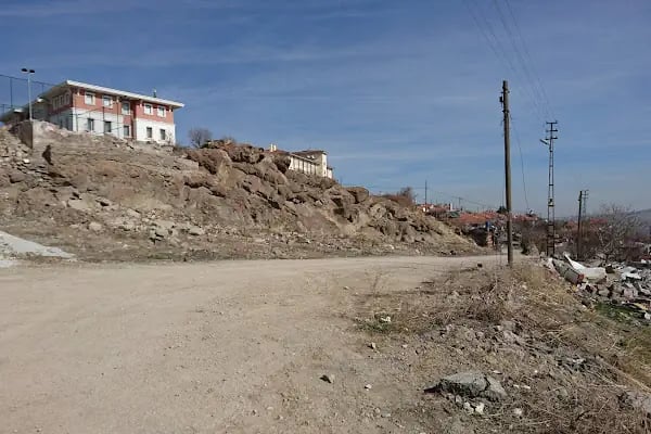 Osmangazi Ortaokulu Altındağ - Resim 3