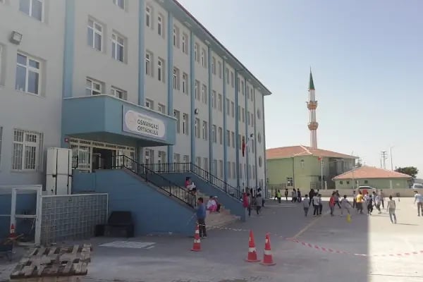 Osmangazi Ortaokulu Altındağ - Resim 2