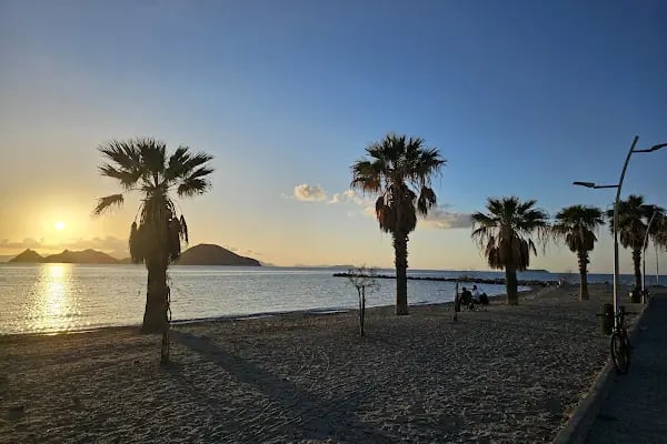 Turgutreis Halk Plajı - Resim 5