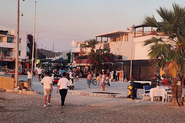 Turgutreis Halk Plajı - Resim 18