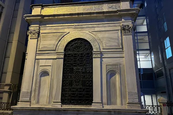 Mahmut Nedim Paşa Türbesi - Resim 13