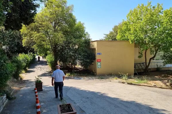 Sağlık Bakanlıği Bursa Duaçınarı Ağız ve Diş Sağlığı Merkezi Çekirge Semt Polikliniğı - Resim 4