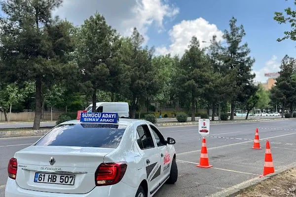 Özel Diyarbakır Dicle Sürücü Kursu - Resim 3