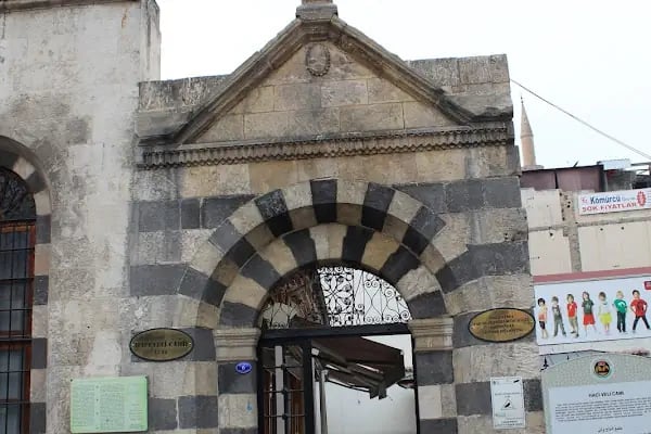 Haci Veli Cami - Resim 11