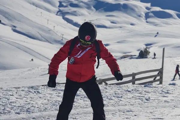 Uludağ Kayak Eğitim Ve Kamp Merkezi - Resim 8