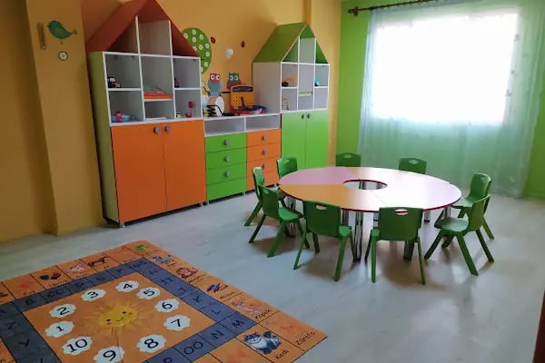 Hülya Cüceloğlu Gündüz Bakımevi - Resim 1