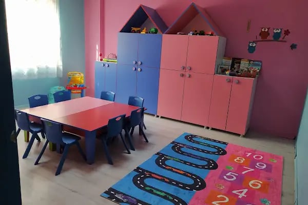 Hülya Cüceloğlu Gündüz Bakımevi - Resim 2