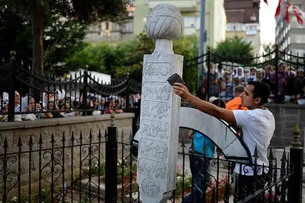Oruç Baba Türbesi - Resim 18