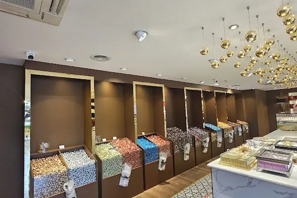 Beyoğlu Çikolata Fabrika Satış Mağazası - Resim 11