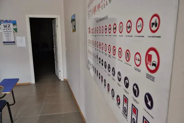 İzmir Sürücü Kursu - Resim 15