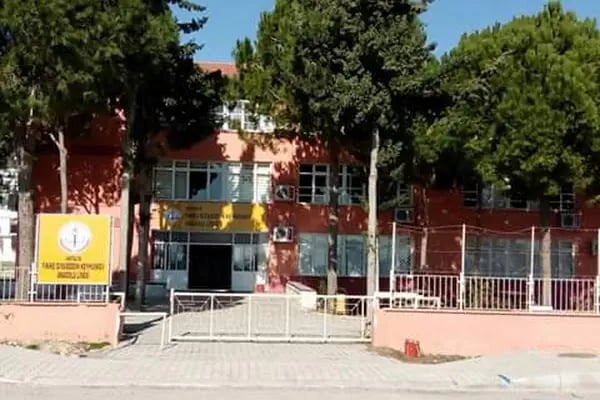 Finike Cumhuriyet Mesleki Ve Teknik Anadolu Lisesi - Resim 3