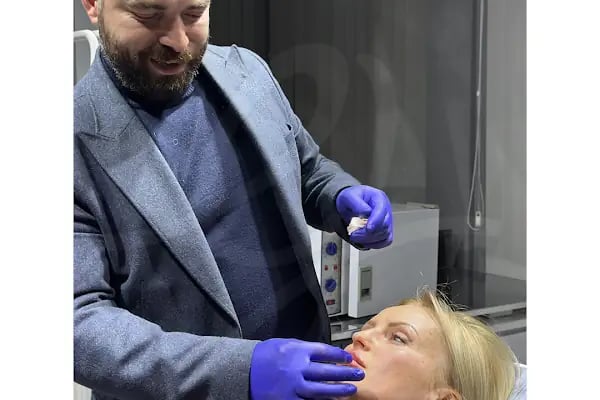 Dr. Emre Güvercin Estetik ve Plastik Cerrahi Kliniği - Resim 18