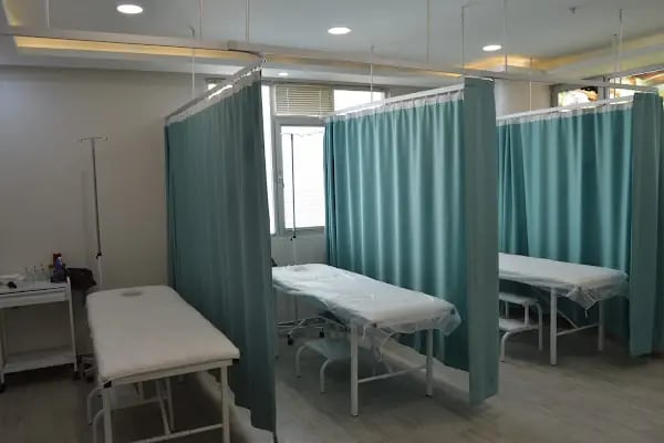 Dr. Nurşah Uysun Yıldız Kliniği - Resim 12