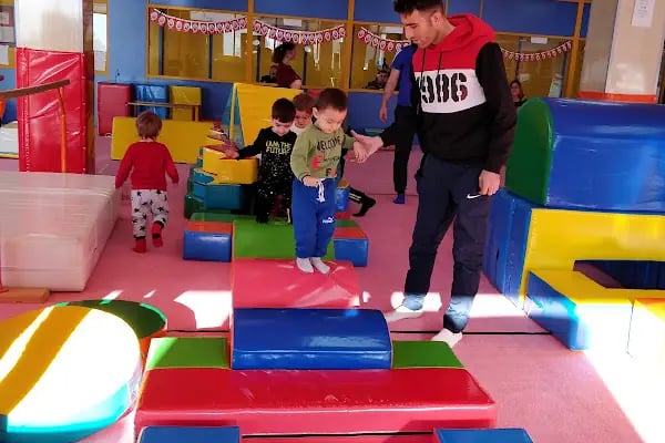 ATA Cimnastik ve Özel Beden Eğitimi Merkezi Şerifali Şubesi - Resim 14