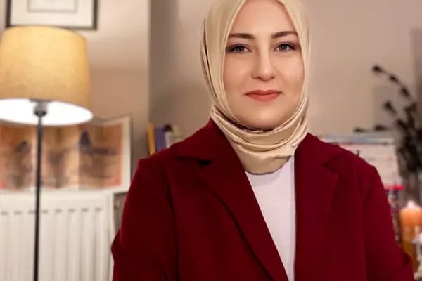 Psikolog Elif Zahide Gök - Resim 1