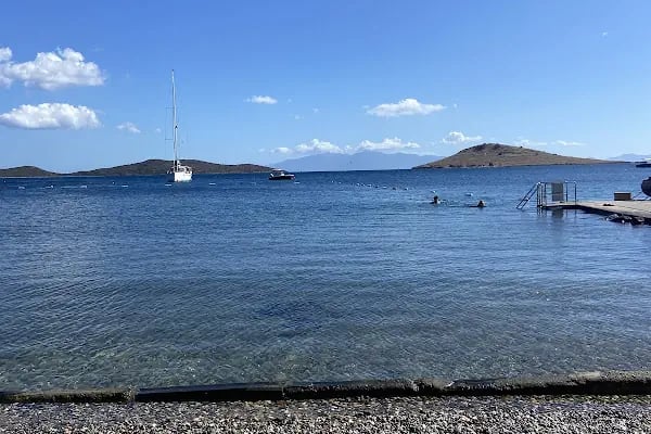Surfer Caravan Beach - Resim 6