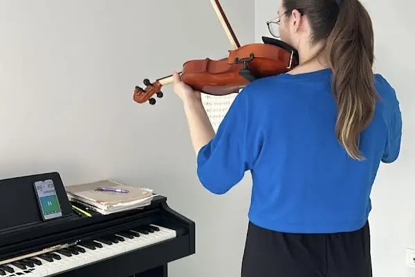 Bahçeşehir Melodi Sanat Akademisi &amp; Avcılar Müzik Okulları &amp; Gitar Kursu &amp; Bateri Kursu &amp; Keman Kursu &amp; Yan Flüt Kursu - Resim 17