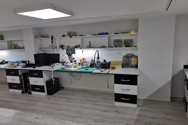 TOM - Teknoloji Telefon Onarım Merkezi - Resim 3