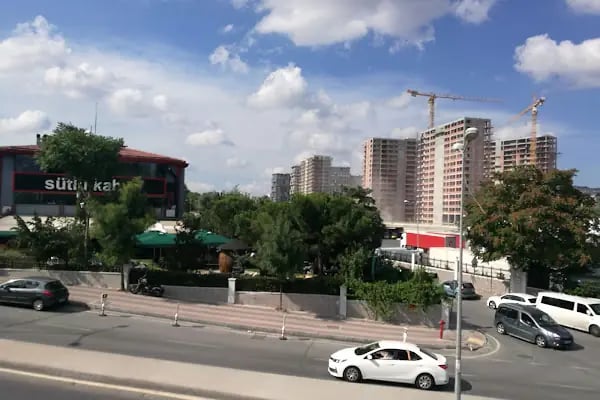 Yıldız Teknik Üniversitesi Spor Salonu - Resim 15